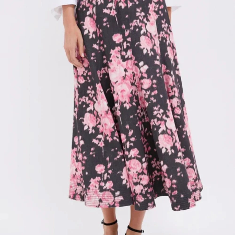 Tuckernuck NWT Midi Skirt with Pink and Black Design - Picture 3 of 4